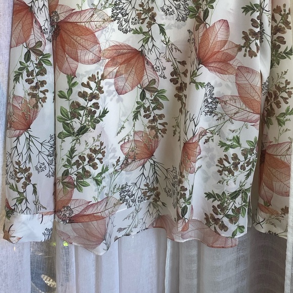 Orvis Women's 100% Silk Floral Button Up Blouse Size Large NEW - Picture 8 of 15